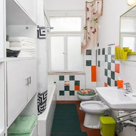 Blue & Green Apartment *